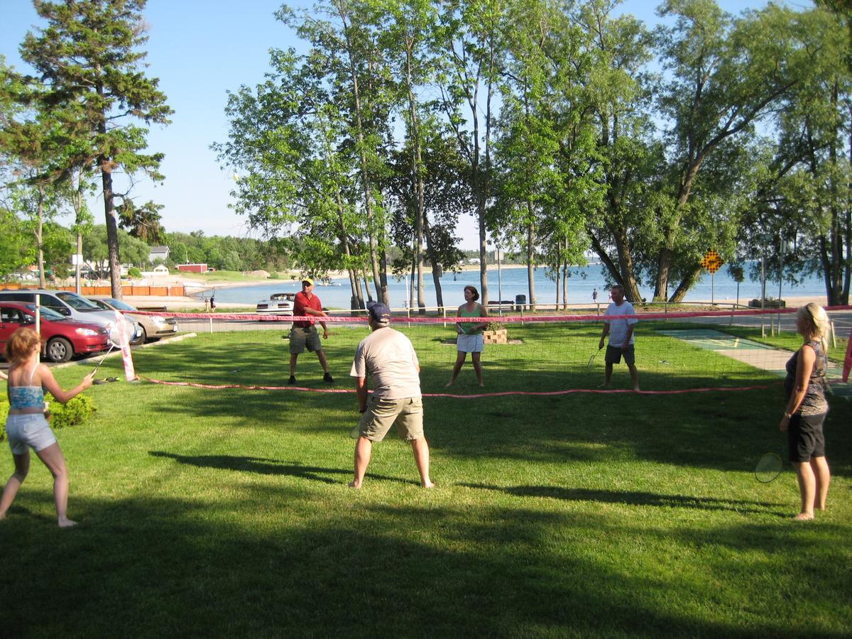Balm Beach Resort And Motel Exteriör bild